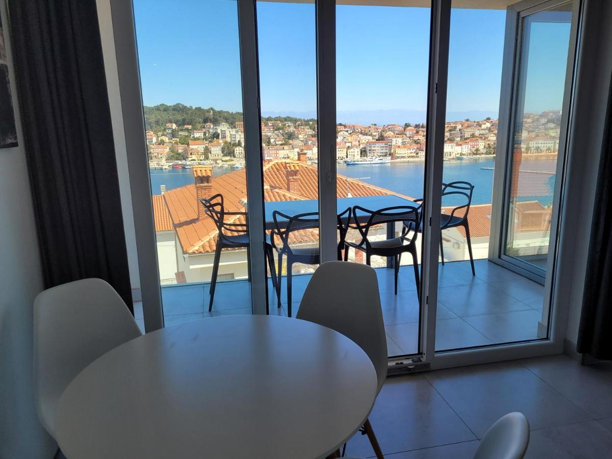 Design Apartments 3&4 Mali Lošinj Екстериор снимка