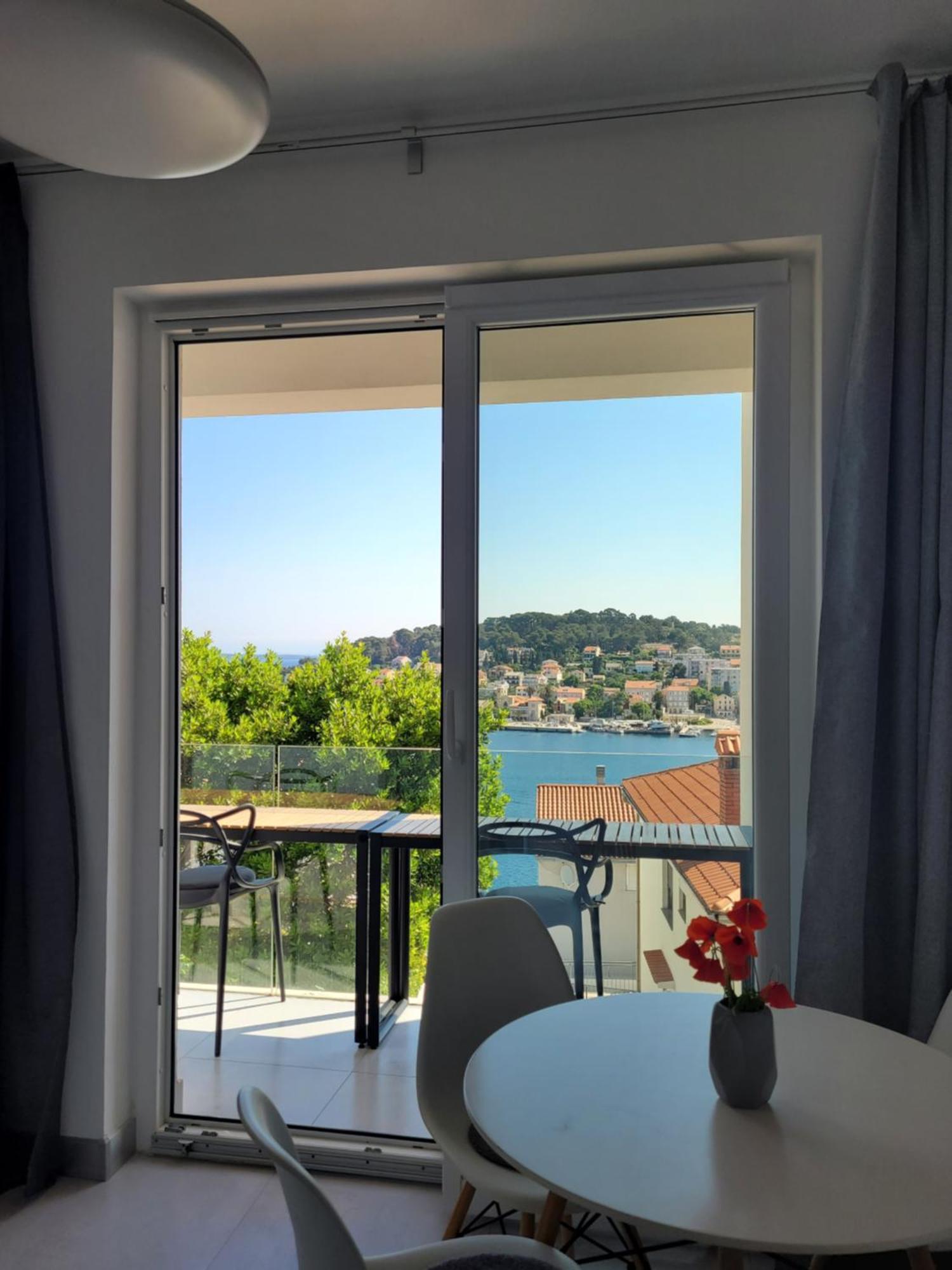 Design Apartments 3&4 Mali Lošinj Екстериор снимка