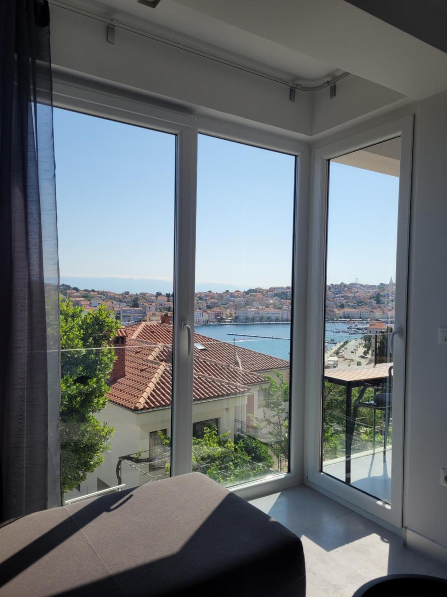 Design Apartments 3&4 Mali Lošinj Екстериор снимка