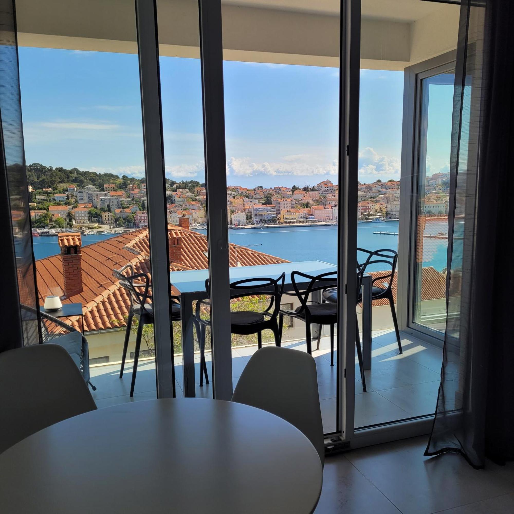 Design Apartments 3&4 Mali Lošinj Екстериор снимка