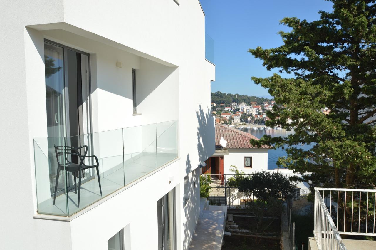 Design Apartments 3&4 Mali Lošinj Екстериор снимка
