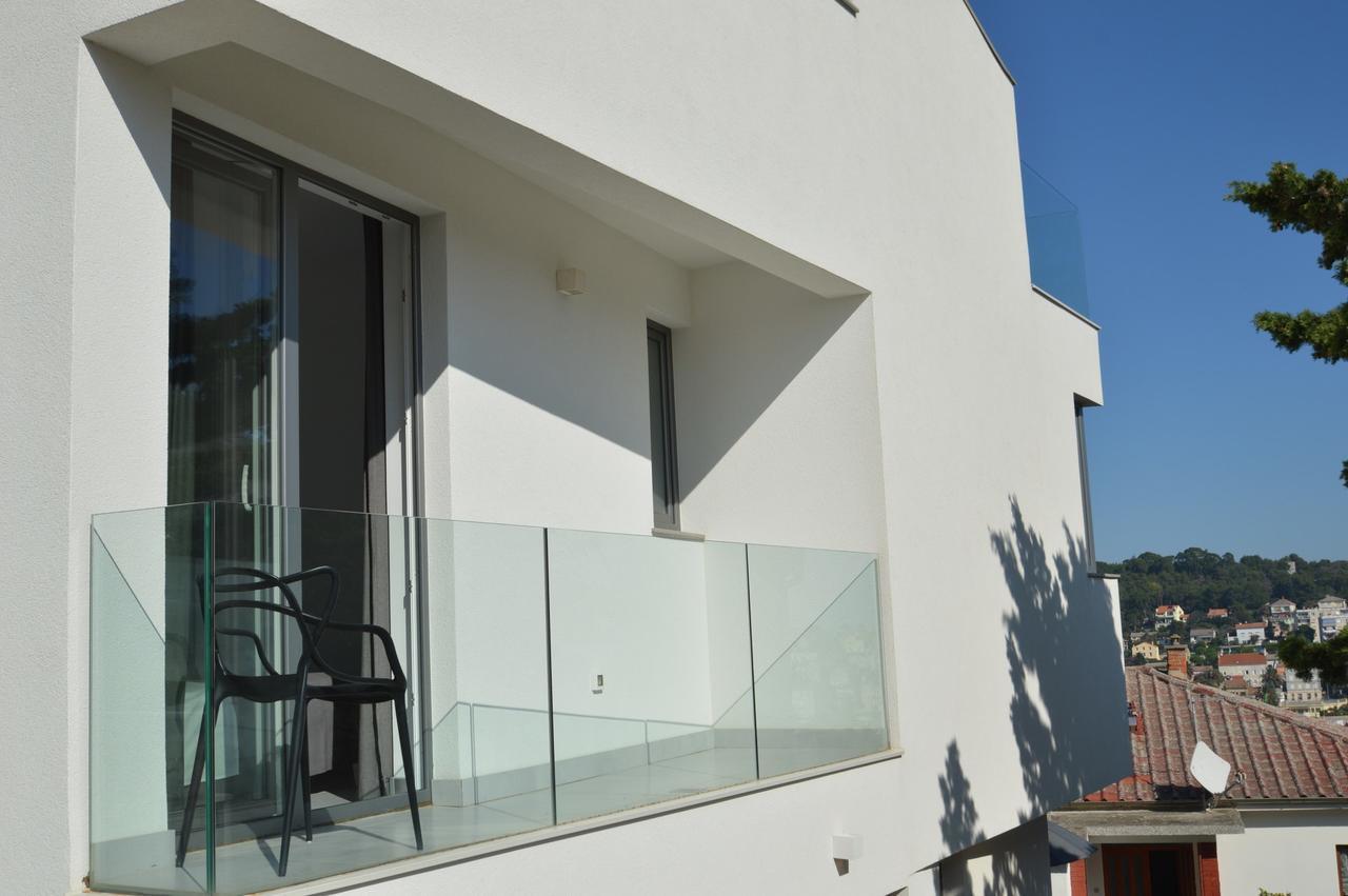Design Apartments 3&4 Mali Lošinj Екстериор снимка