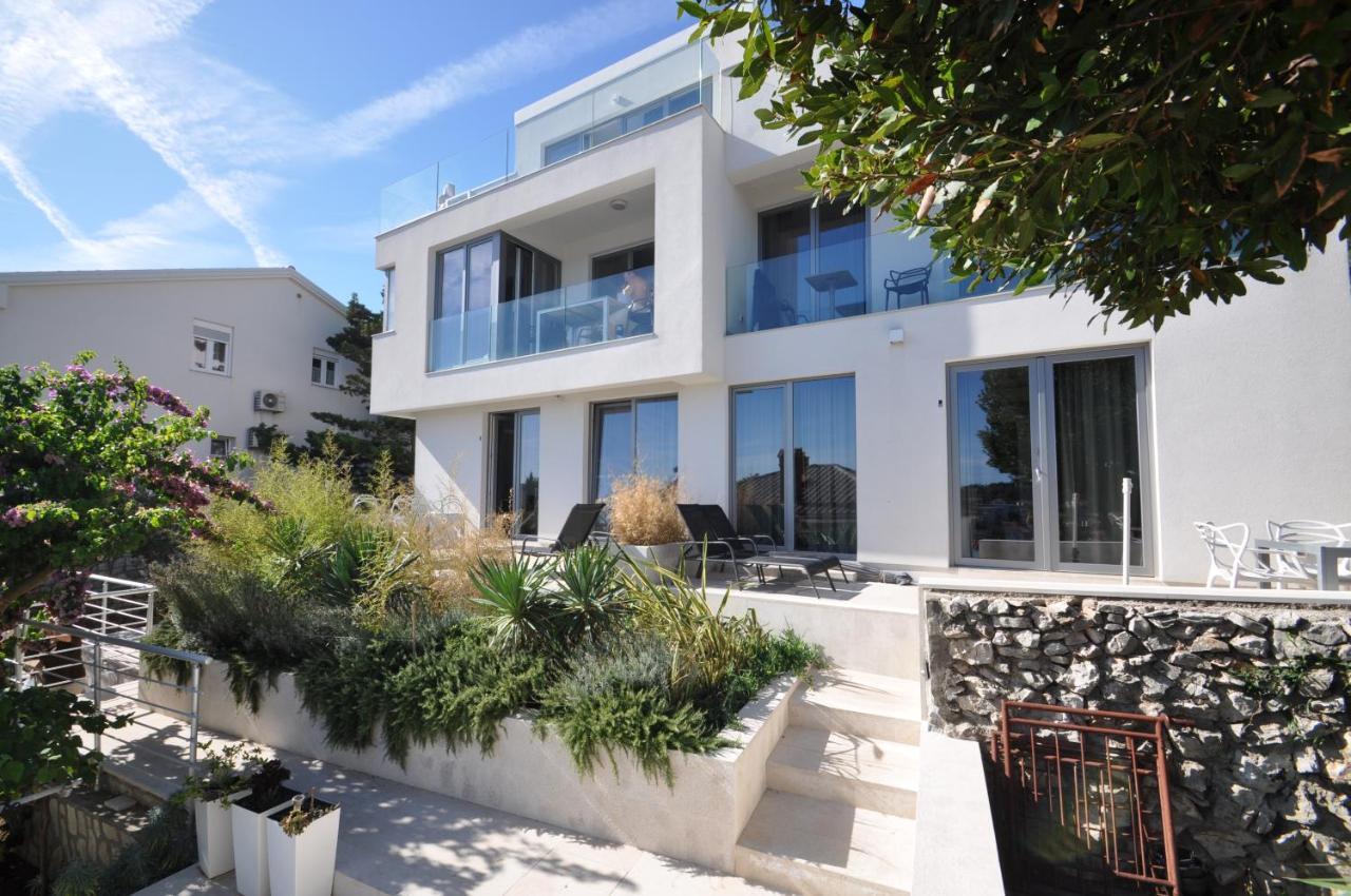 Design Apartments 3&4 Mali Lošinj Екстериор снимка